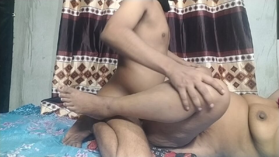 femme-sexy-couple-en-style-duggy-videos-hardcore-xxx